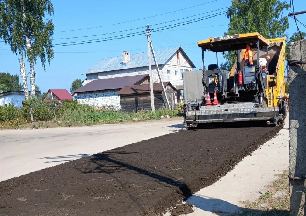 На части улицы Ухтомского появится пешеходный тротуар.