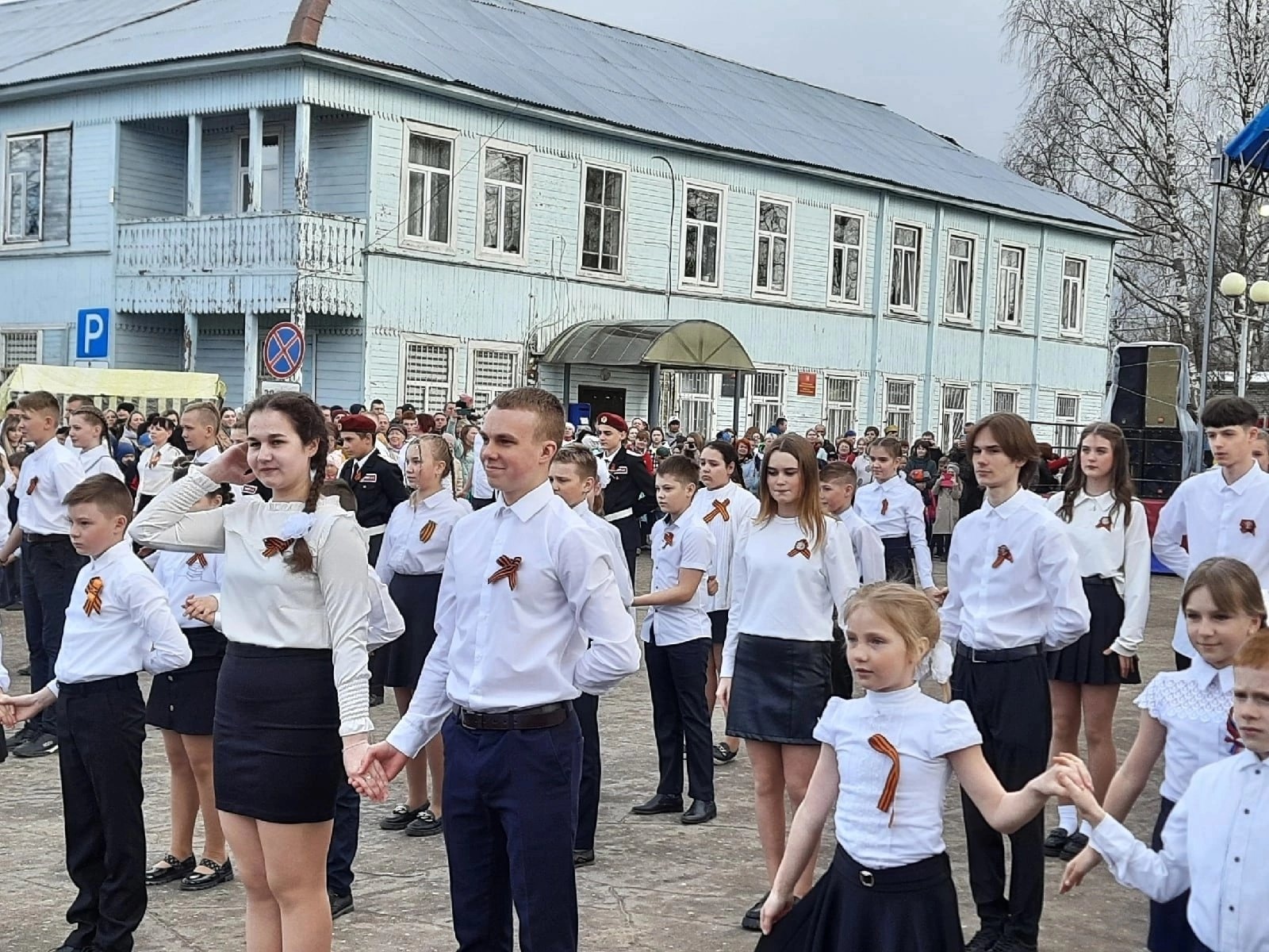 9 мая 2025 года следует отметить ярко, торжественно и с глубоким содержанием. Такое заявление сделал глава государства Владимир Путин на заседании оргкомитета «Победа»..