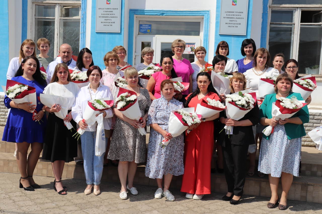 Невозможно представить мир без специалистов в белых халатах, особенно в это непростое время.